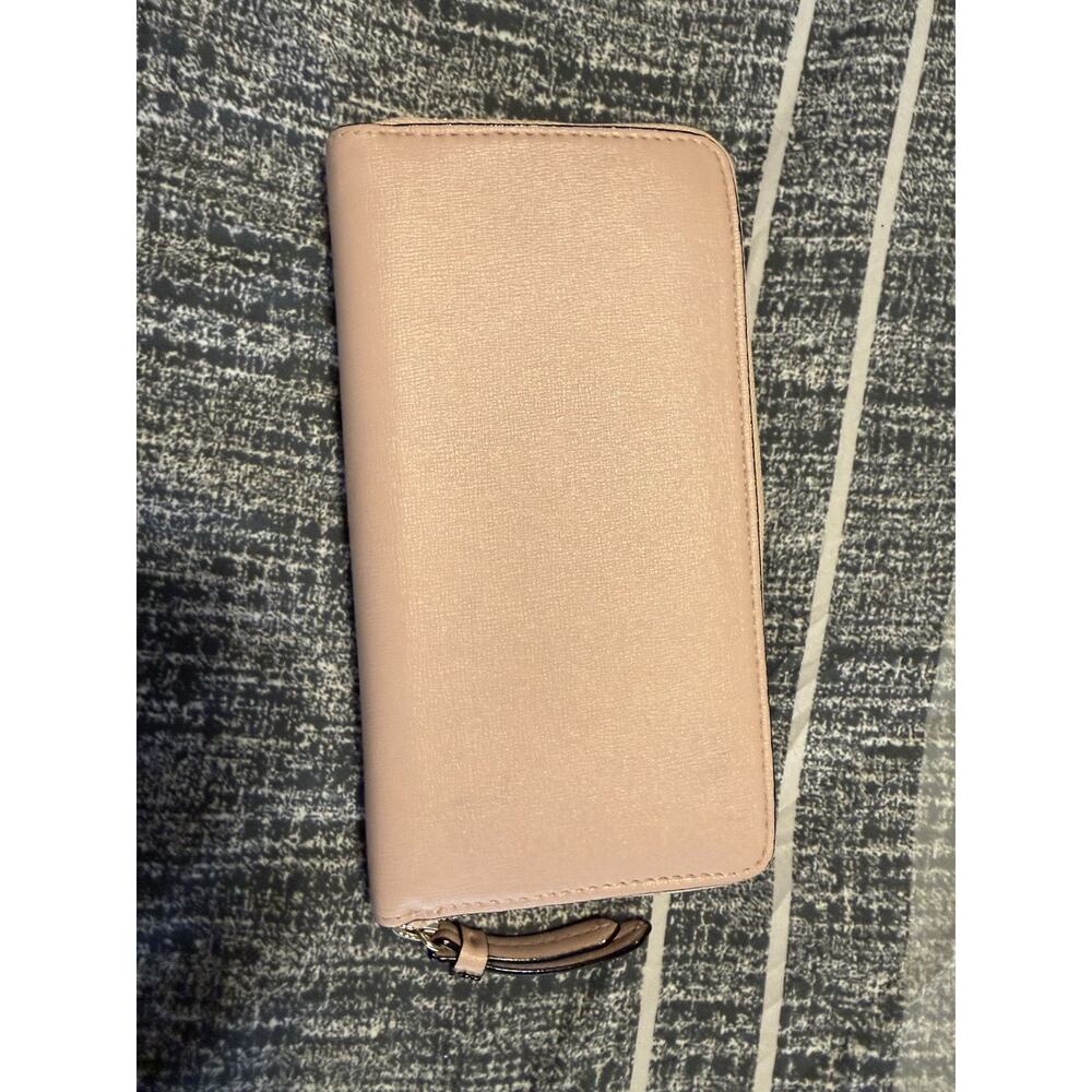 Victoria’s Secret Pink Full Size Zip Around Wallet With Gold Metal Hearts Rare - Picture 2 of 5